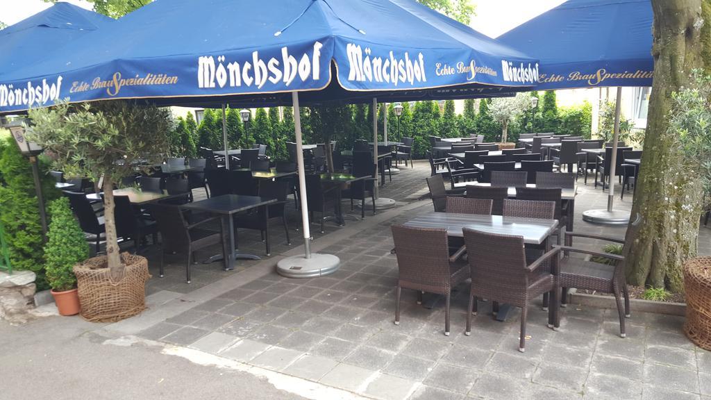 Hotel Restaurant Platamon Feuchtwangen Exterior photo