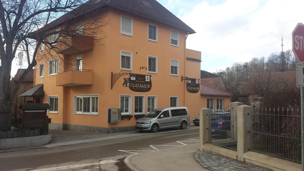 Hotel Restaurant Platamon Feuchtwangen Exterior photo